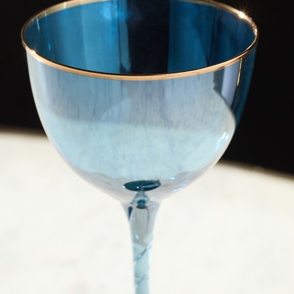 Anthropologie Alta Wine Glasses, Set of 4, NIB - Picture 3 of 3